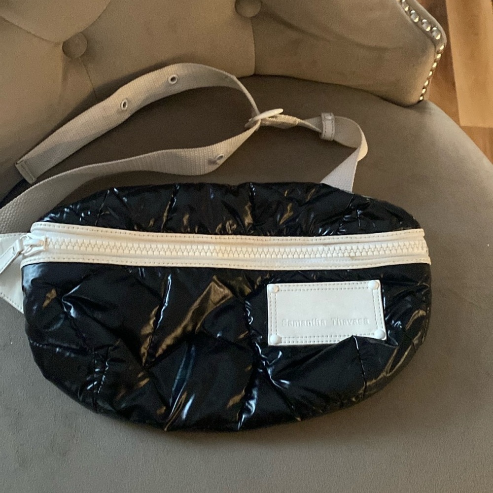 Samantha Thavasa Belt Bag
